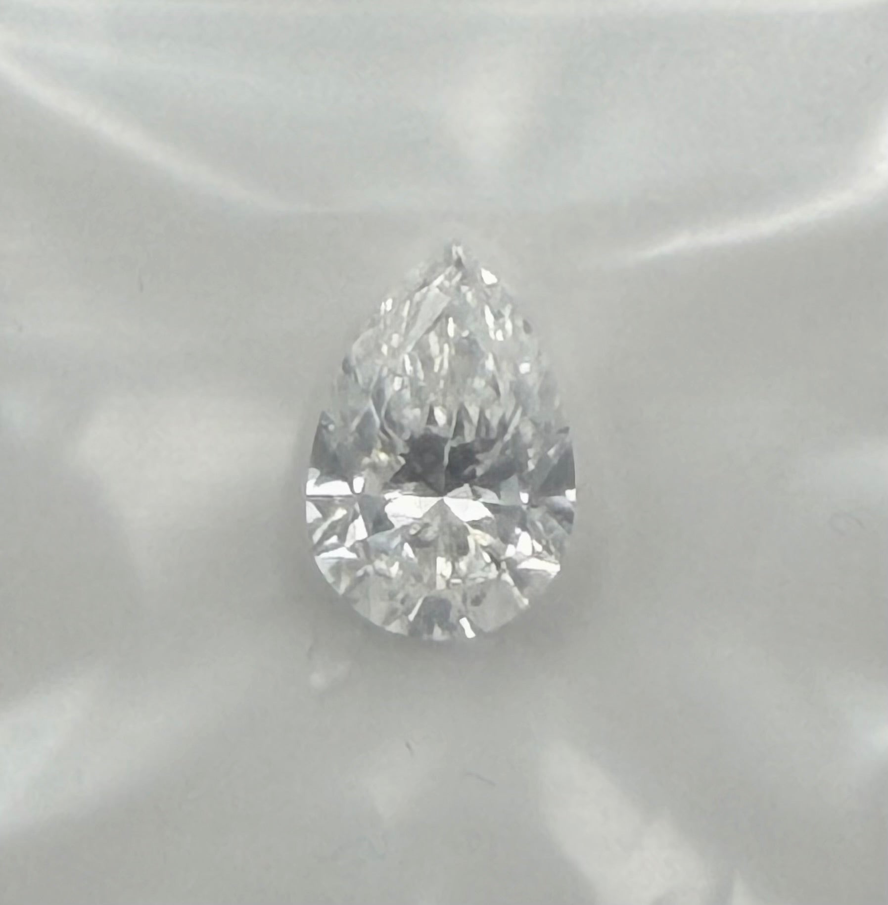 IGI Certified 2.96 Carat Pear Brilliant Lab Grown Diamond | F Color | VS1 Clarity | FREE Bonus Diamonds Included